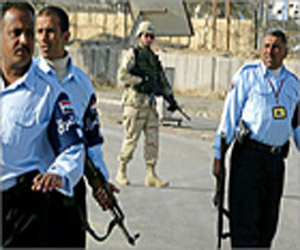 قوات عراقية تدهم منزل صحفي وتعتقله