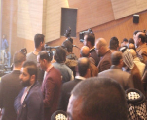 قوات امنية خاصة تعتدي على فرق تلفزيونية خلال زيارة العبادي لمدينة النجف