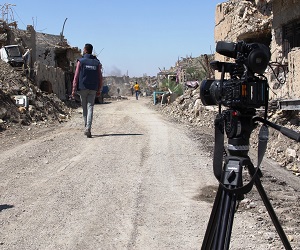الصحافيون العراقيون يواجهون مخاطر الموت والرعب والتهديد