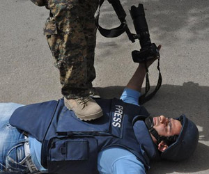 عناصر من قيادة عمليات بغداد تعتدي بالضرب على صحفي